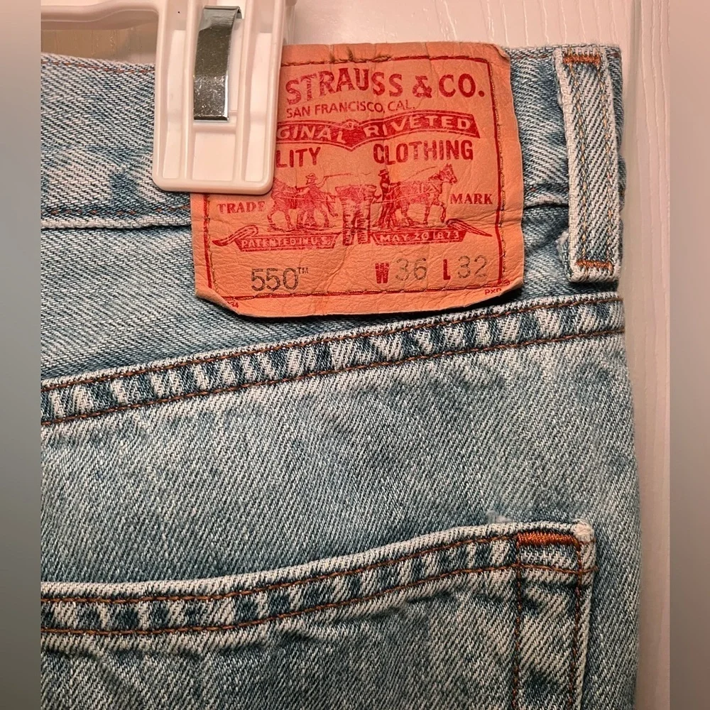 550 Levi's Men's Blue Jeans Size 36x32